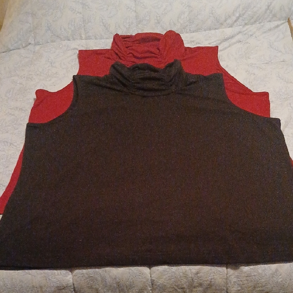 Salon Studio Black & Maroon Ruched Turtleneck Tank Tops Size 3X